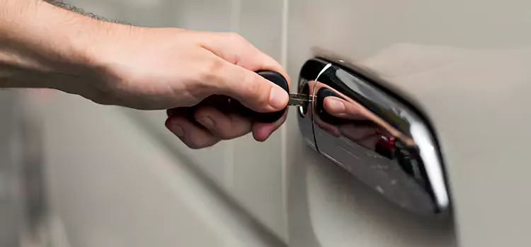 Why Choose Our Auto Locksmith Team in Clearwater, FL?